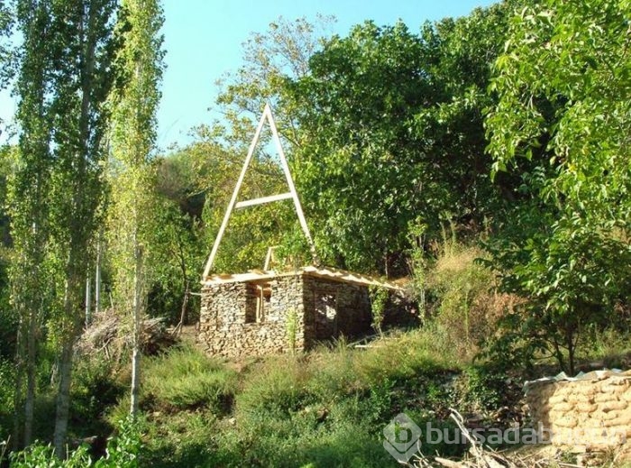 10 bin liraya kendi evlerini yaptılar!