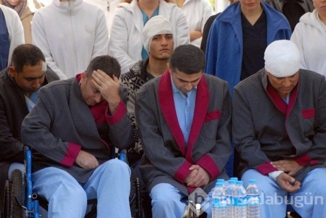 Hani şehidini yaralı arkadaşları yalnız bırakmadı