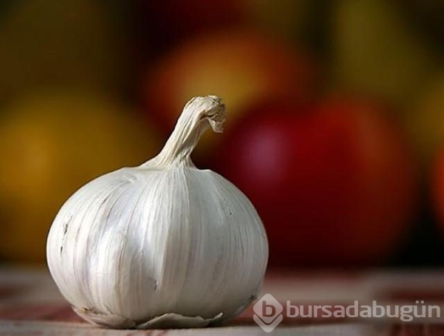 Sarımsakla gözlerinizi koruyun