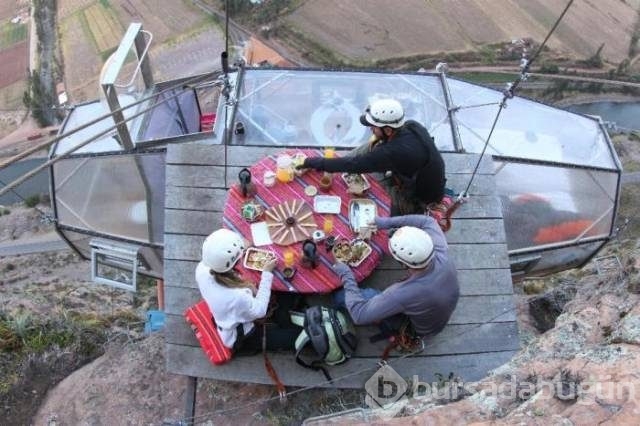 Bu evlere ulaşmak da kalmak da yürek ister