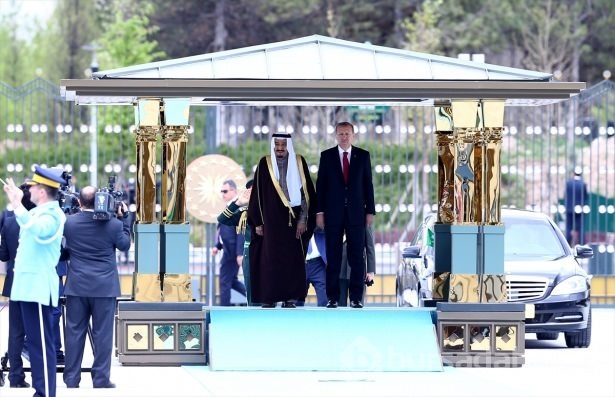 Kral Selman Beştepe'de törenle karşılandı