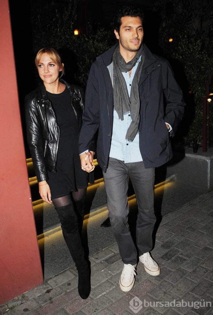 Meryem Uzerli'ye sevgilisi Alp Özcan'dan jest
