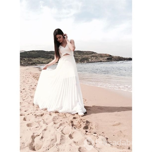 Hande Erçel'in gece pozu!