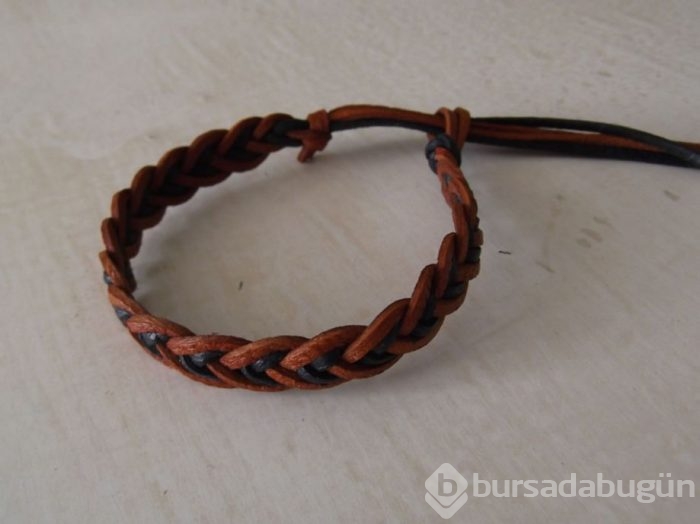 Örgü bileklik modelleri
