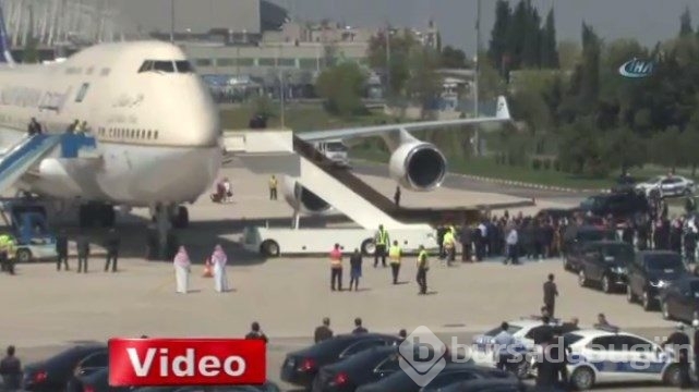 Kral için 100 araçlık konvoy