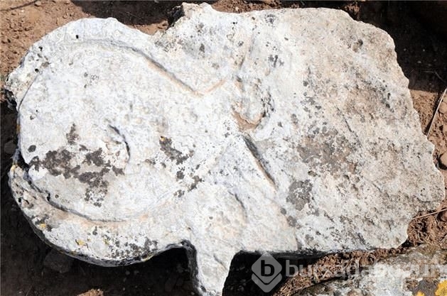 Hatay'da Kayı Boyu damgalı mezar taşları bulundu