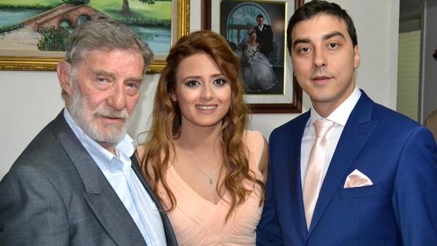 Ahmet Mekin'in torunu nişanlandı