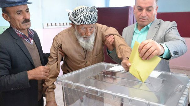 Türkiye'de 100 yaş ve üzerinde 5 bin 293 kişi var