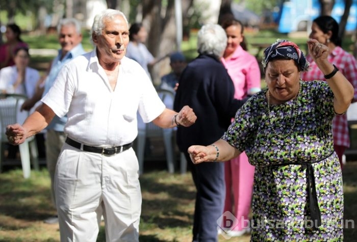 Türkiye'de 100 yaş ve üzerinde 5 bin 293 kişi var