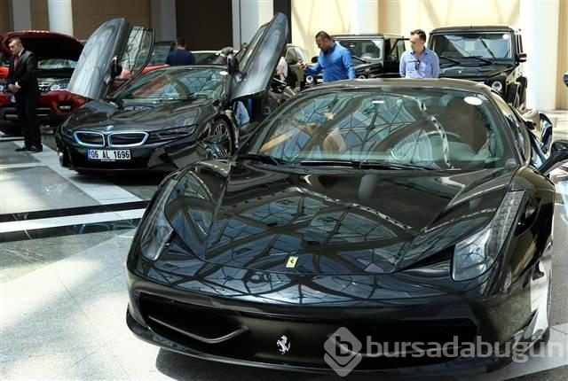 Dev holdingin lüks otomobilleri satılıyor