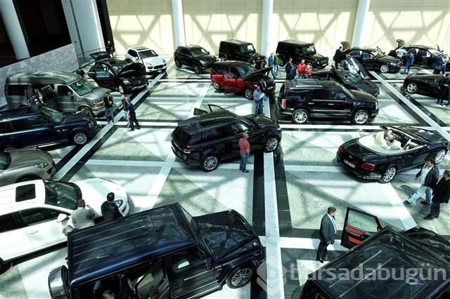 Dev holdingin lüks otomobilleri satılıyor