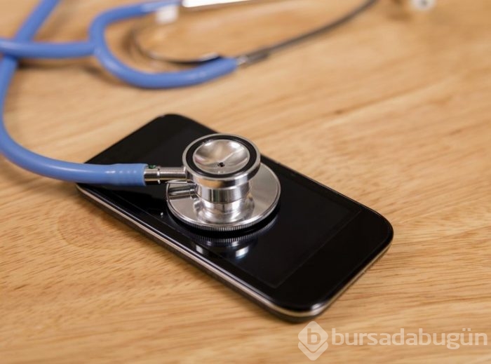 Seyahatte telefonunuzun başına gelecek tüm sorunları çözmenin 10 yolu