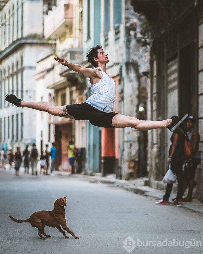 Küba sokakları dansa doydu