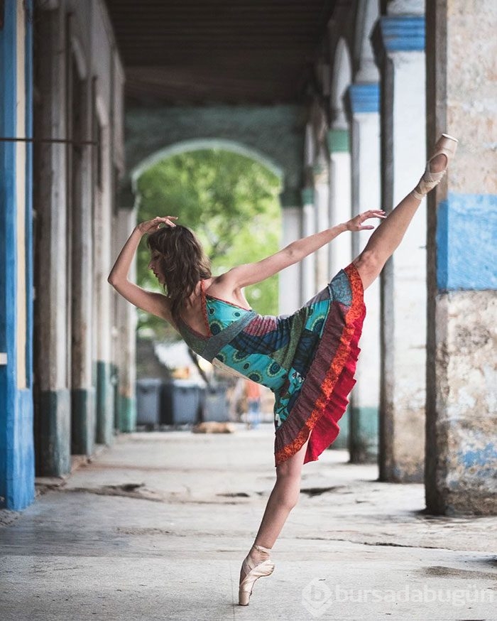 Küba sokakları dansa doydu