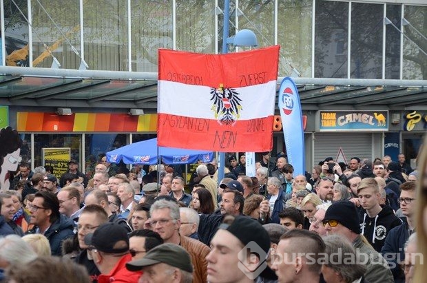 Avusturya'da sığınmacı karşıtı miting