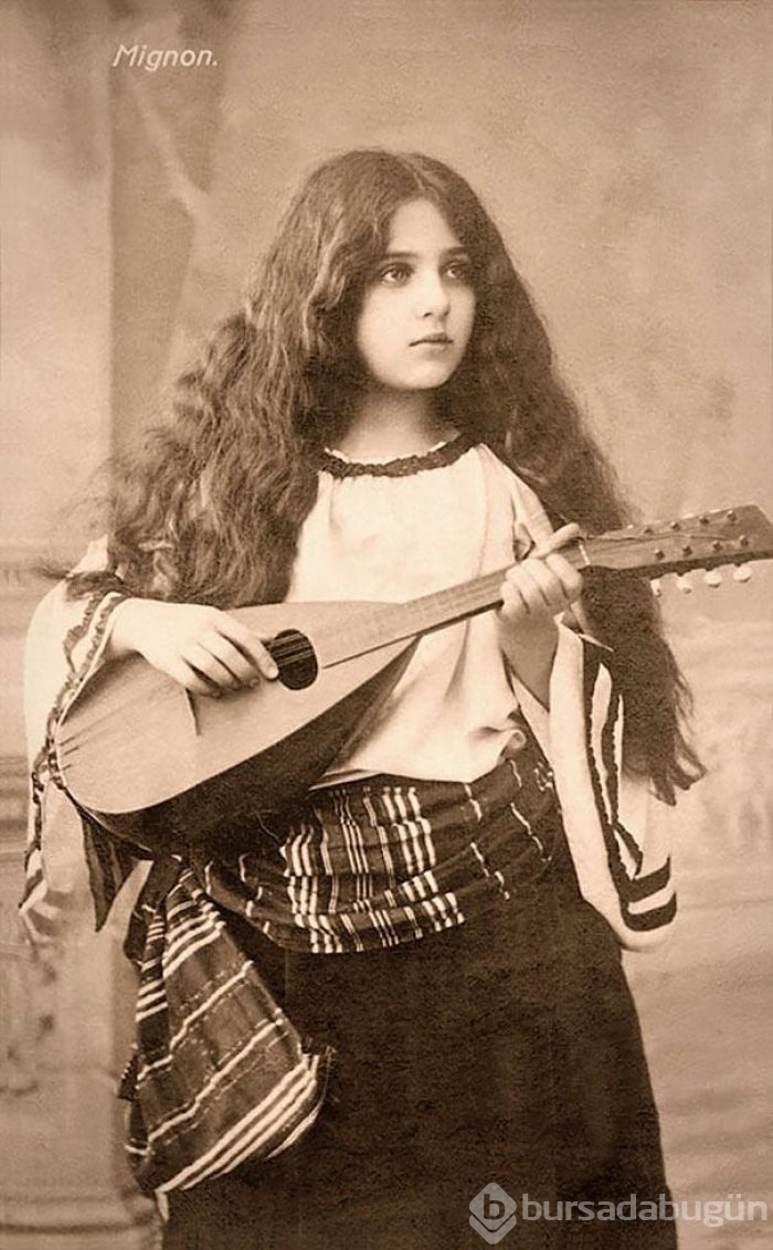 100 yıl öncesinin kadın güzelliği