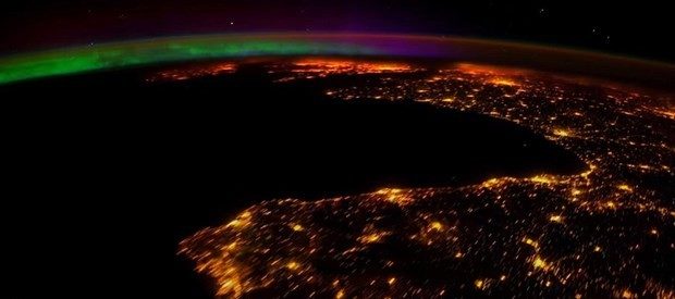 Kuzey Işıkları'na bir de Uzay'dan bakın