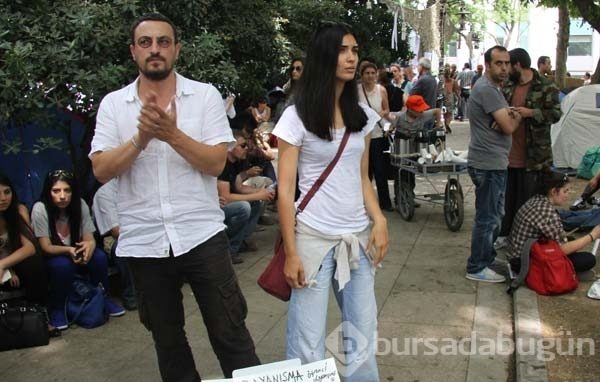 Tuba Büyüküstün ile Onur Saylak boşandı mı?