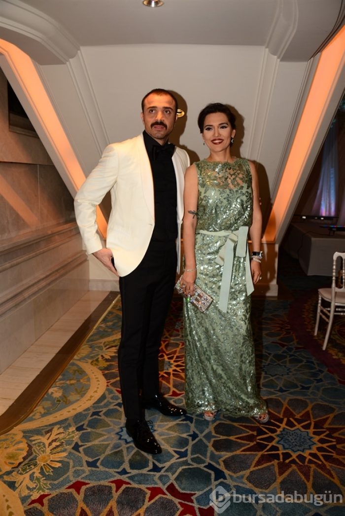 Nikah şahitleri düğüne damga vurdu!