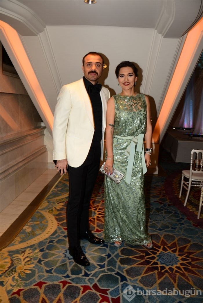 Nikah şahitleri düğüne damga vurdu!
