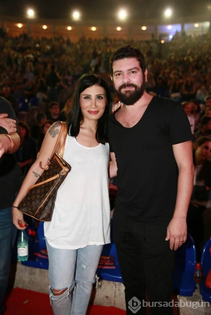 İrem Derici ağzını fena bozdu!