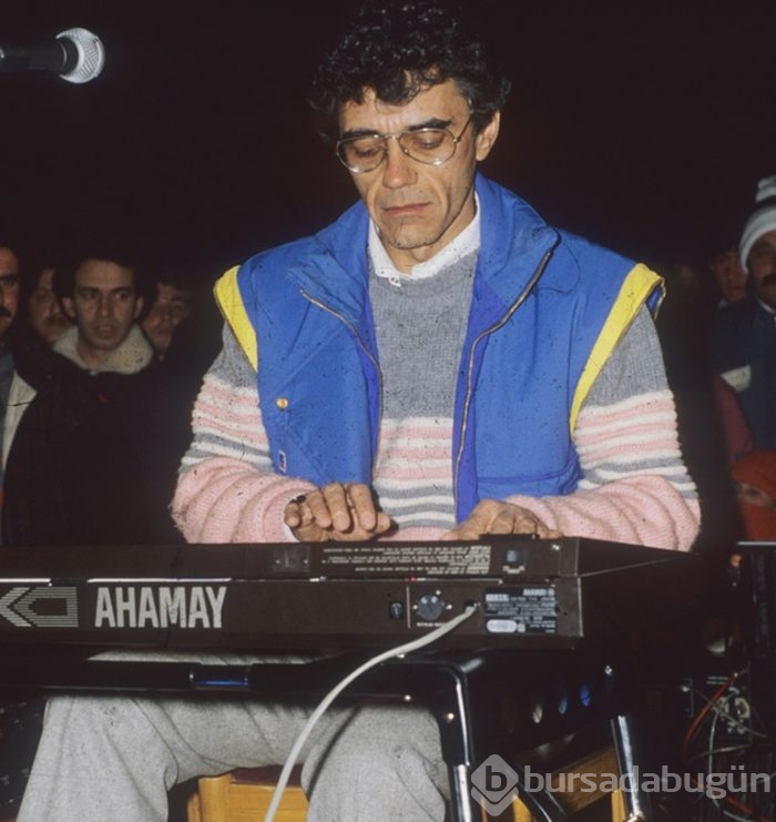 Attila Özdemiroğlu hayatını kaybetti