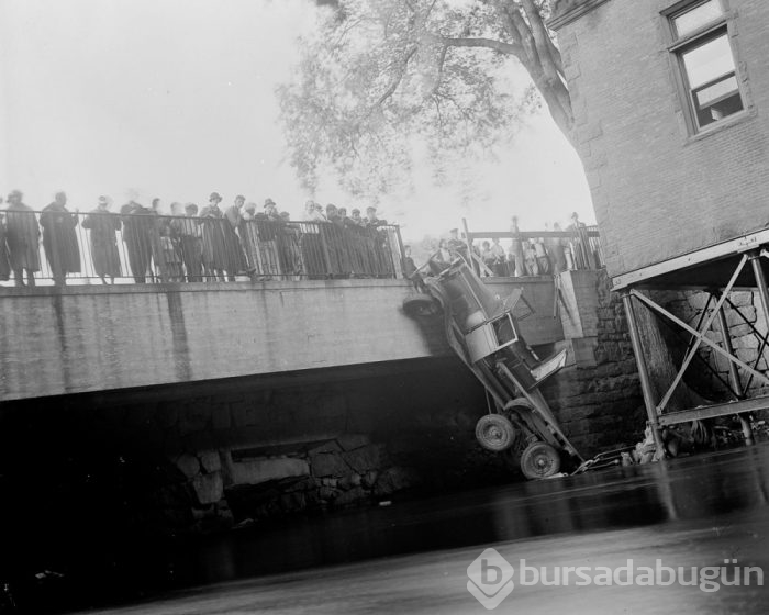 Geçmişteki garip trafik kazaları