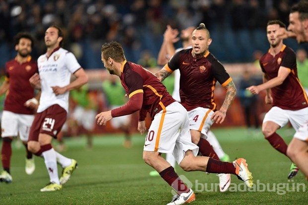 39 yaşındaki Totti dümene geçti!
