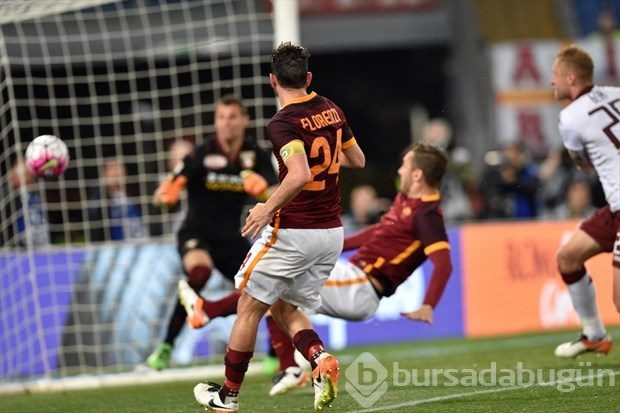 39 yaşındaki Totti dümene geçti!
