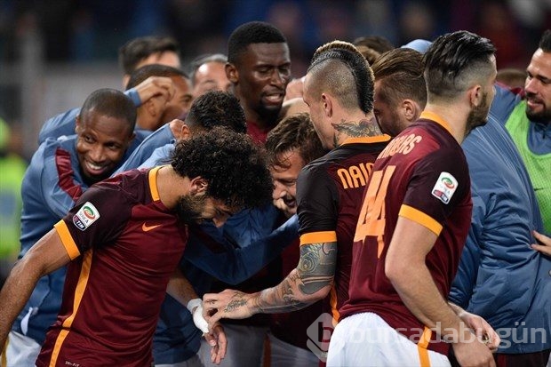 39 yaşındaki Totti dümene geçti!
