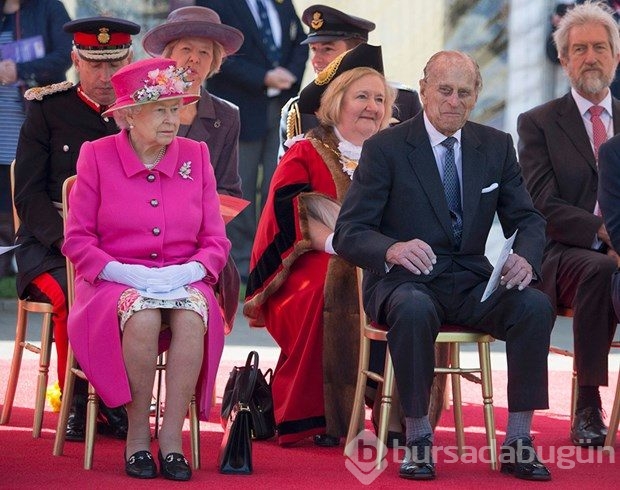 İngiltere Kraliçesi Elizabeth 90 yaşına girdi
