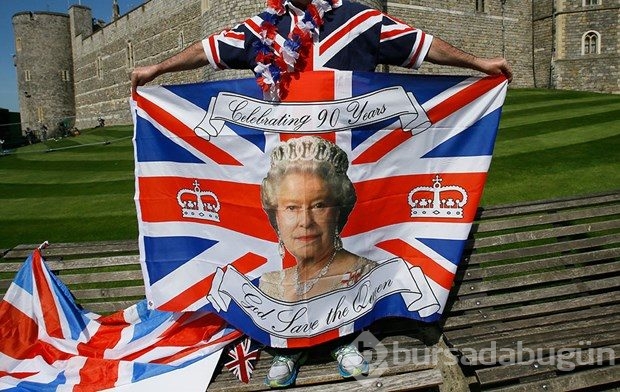 İngiltere Kraliçesi Elizabeth 90 yaşına girdi
