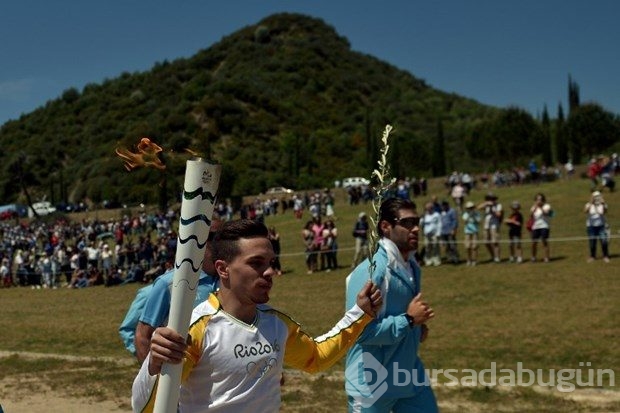 Olimpiyat meşalesi Yunanistan'da yakıldı
