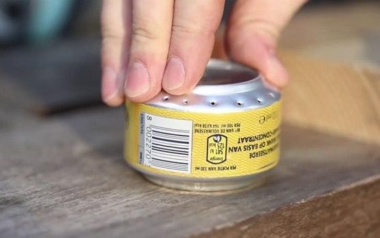 Çılgın deneycinin kola kutusundan yaptığına çok şaşıracaksınız...