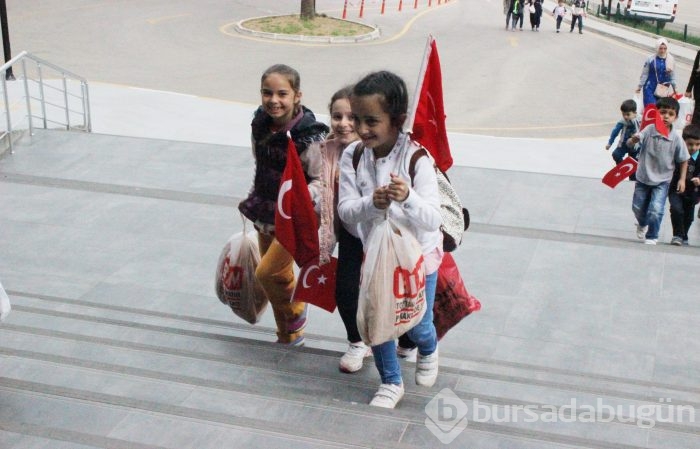 23 Nisan Ulusal Egemenlik ve Çocuk Bayramı Bursa'da kutlandı	