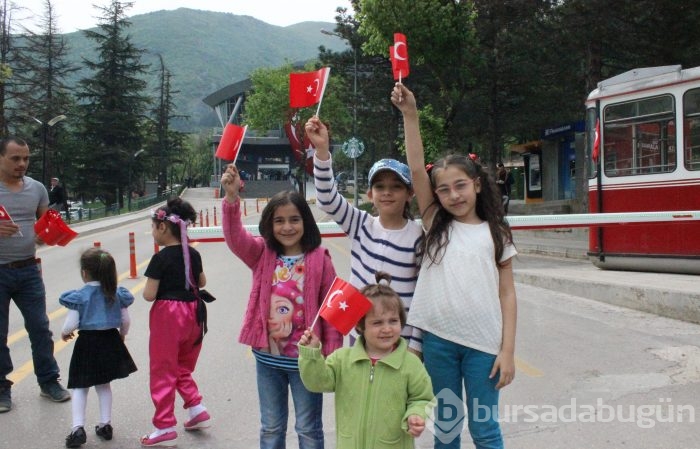 23 Nisan Ulusal Egemenlik ve Çocuk Bayramı Bursa'da kutlandı	