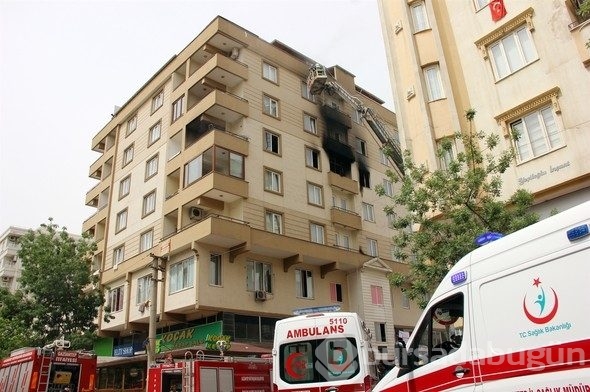 Apartmanda tüp patladı: 1 ölü, 8 yaralı