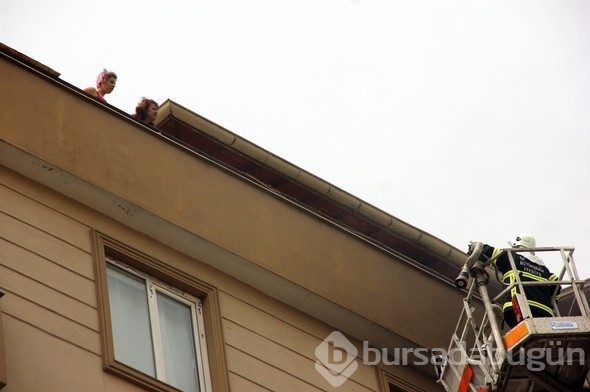 Apartmanda tüp patladı: 1 ölü, 8 yaralı