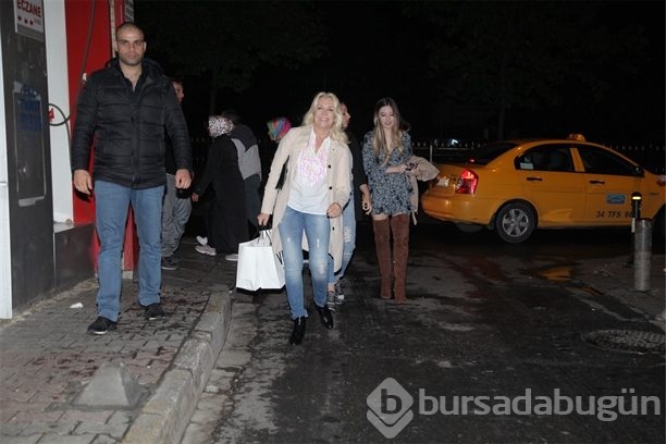 Kiralık Aşk birarada! Onur Büyüktopçu'nun doğum gününü kutladılar!