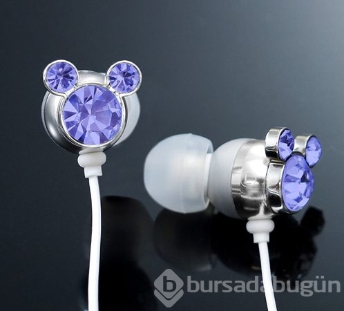 Bu küpelerle hem müzik dinleyip hem de şık olabilirsiniz