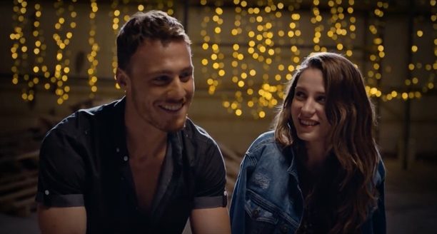 Serenay Sarıkaya ile Kerem Bürsin yeniden tatile çıktı!