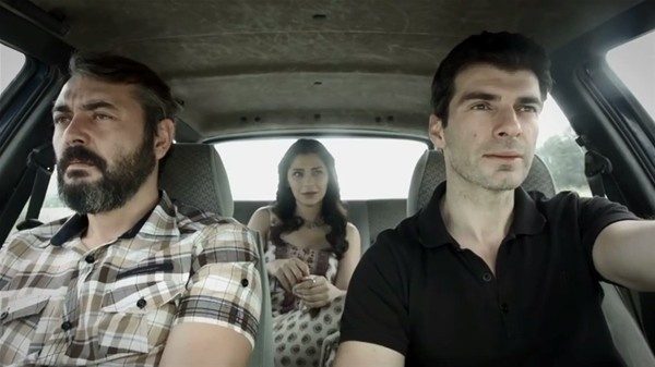 Oyuncuları cin mi çarptı?