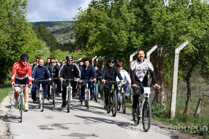 Bakanlar sağlıklı yaşam için pedal çevirdi