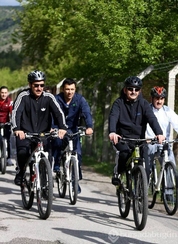 Bakanlar sağlıklı yaşam için pedal çevirdi