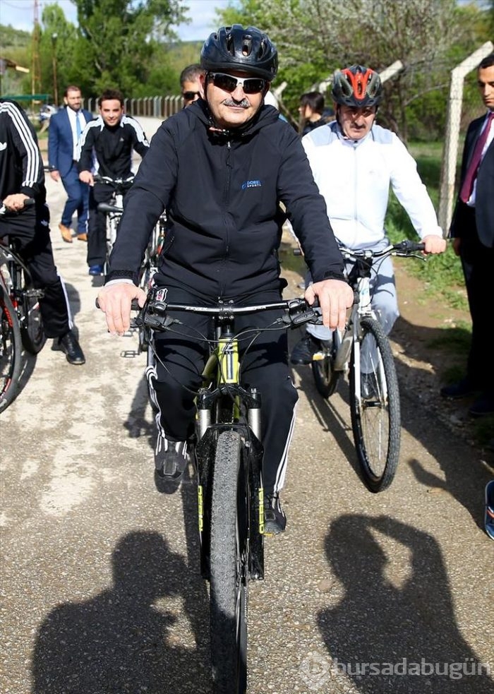 Bakanlar sağlıklı yaşam için pedal çevirdi