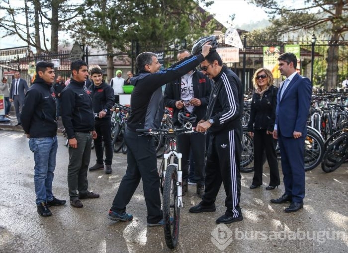 Bakanlar sağlıklı yaşam için pedal çevirdi