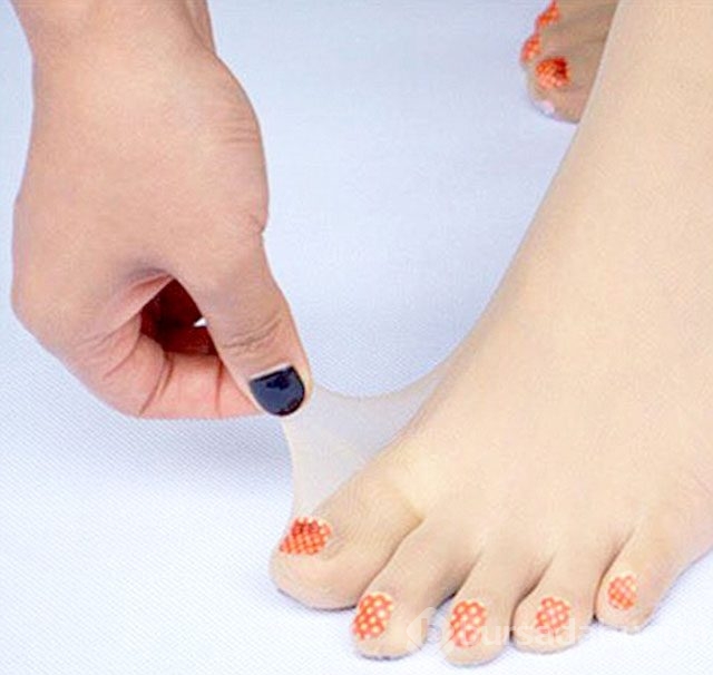Japonya'da ilginç trend: Ojeli çoraplar