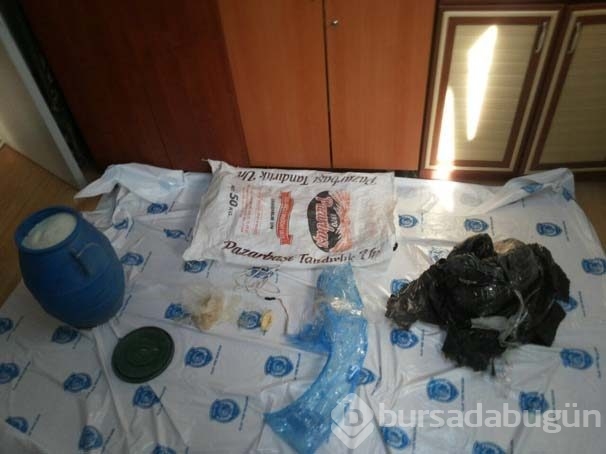 PKK'lılar patlayıcının üzerine not yazdı