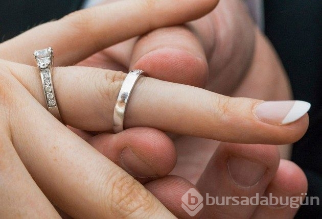 Alyanslara yansıyan fotoğraflar