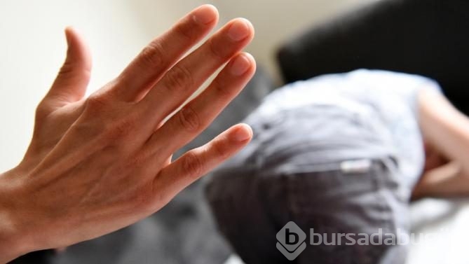 'Çocuğumu dövmüyorum, arada poposuna vuruyorum' diyenler, dikkat!